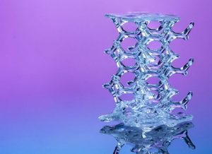 最新體積 3D 打印 Volumetric Process技術，幾秒完成打印玻璃